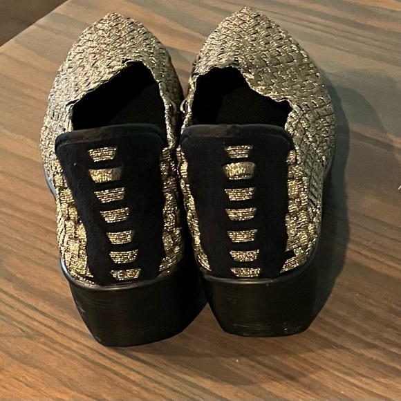 Ladies wedge summer/fall shoes, SUPER comfy. - Picture 3 of 6